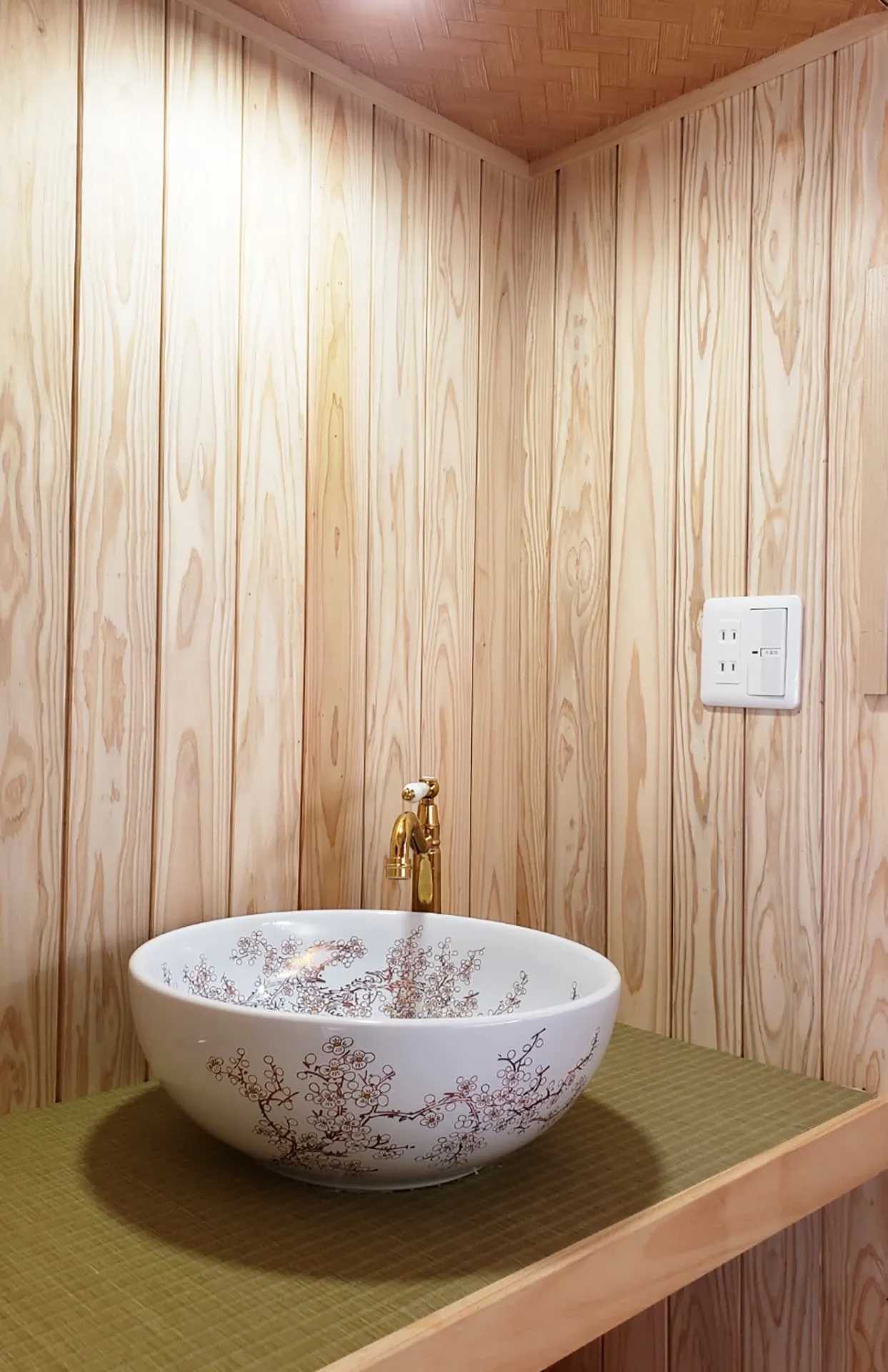 トイレ、水廻りを中心に清潔感溢れるリフォーム